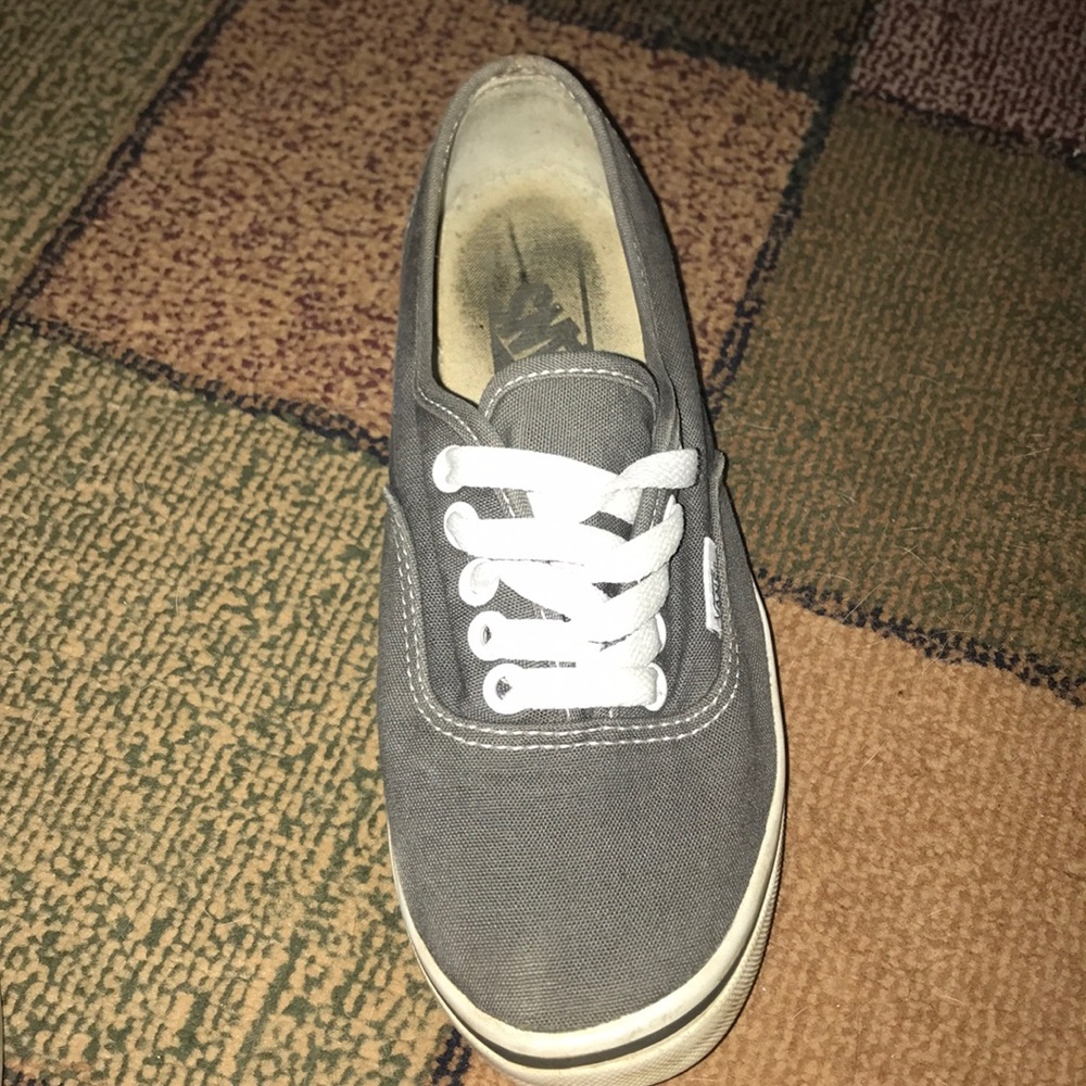 Gray vans - Picture 3 of 7